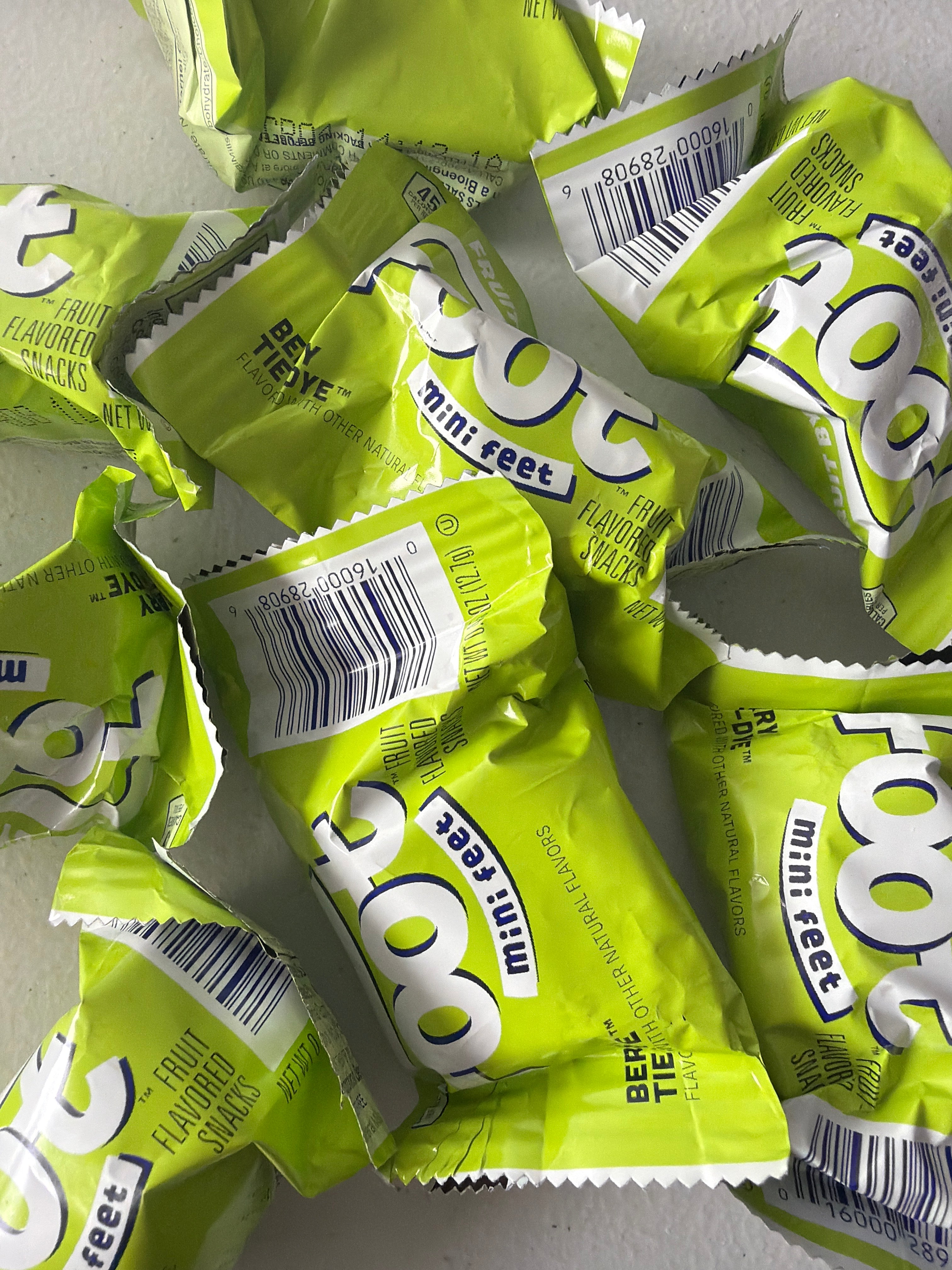 Fruit Roll Em Up (Fruit By The Foot)